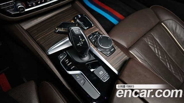 BMW 5시리즈 (G30) 520d xDrive M Sport Plus, 2020 9