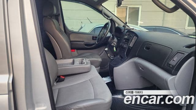 Hyundai Grand Starex CVX Deluxe, 2010 8