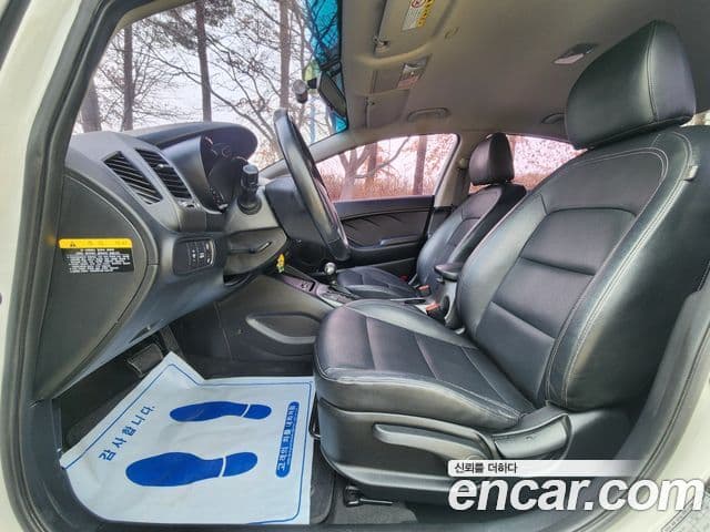 Kia K3 Luxury, 2014 10