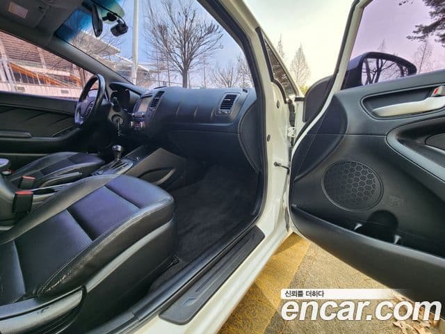 Kia K3 Luxury, 2014 11