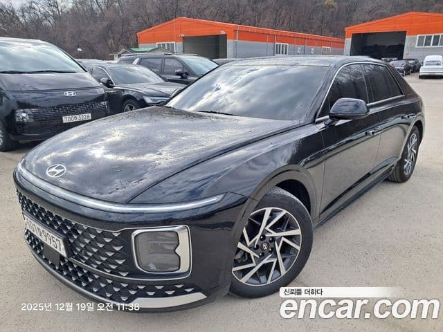 Hyundai Grandeur (GN7) Premium, 2023 1