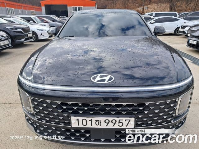 Hyundai Grandeur (GN7) Premium, 2023 3