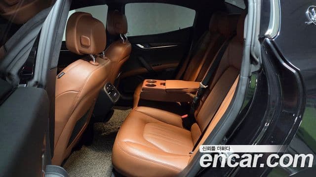 Maserati 기블리 3세대, 2019 8