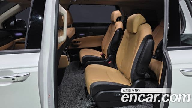 Kia Carnival 4세대 Signature, 2023 12