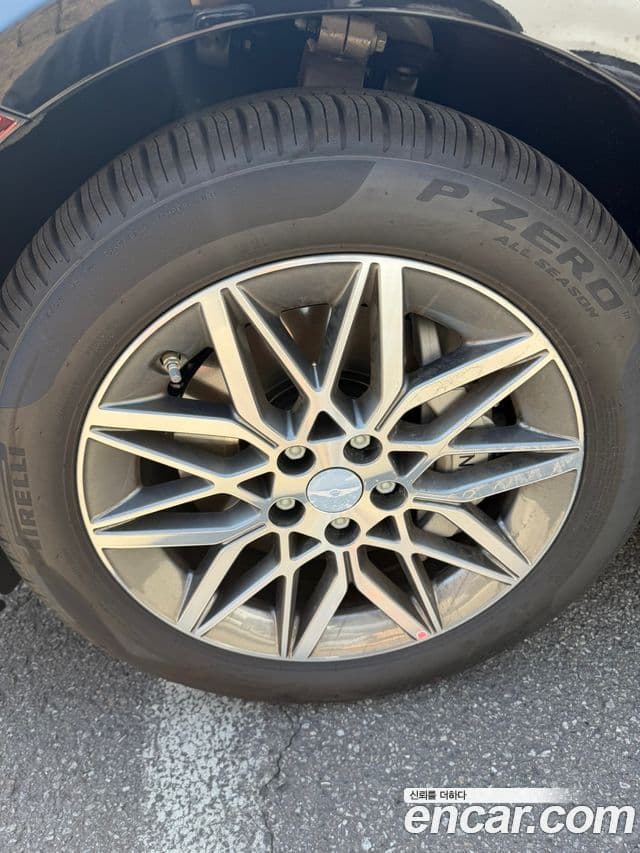 Genesis G80 (RG3) бензин 2.5 турбо AWD, 2026 8