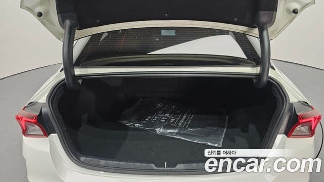 Kia K5 3세대 Prestige, 2022 20