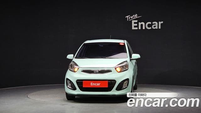 Kia All New Morning Deluxe Trendy, 2014 3