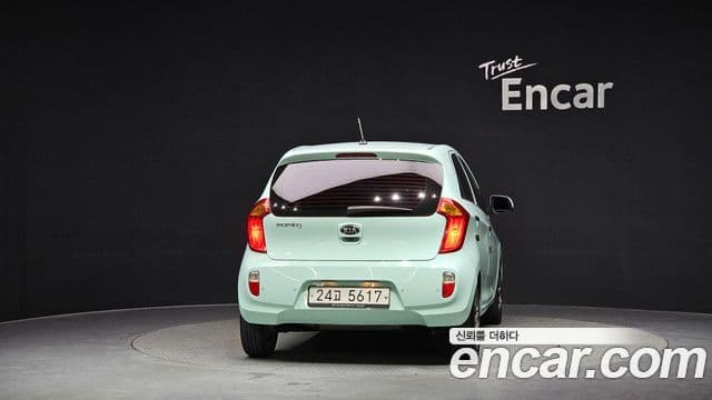 Kia All New Morning Deluxe Trendy, 2014 4