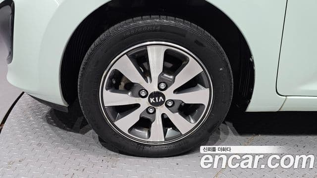 Kia All New Morning Deluxe Trendy, 2014 все фото