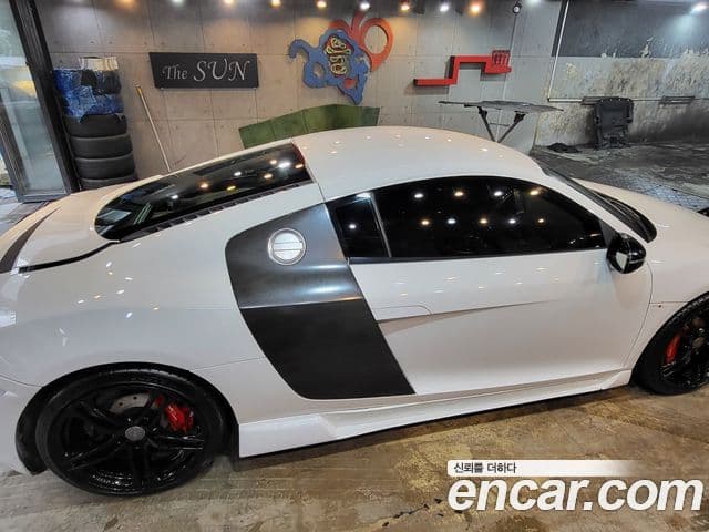 Audi R8 4.2 V8 купе, 2009 3