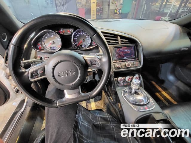 Audi R8 4.2 V8 купе, 2009 8