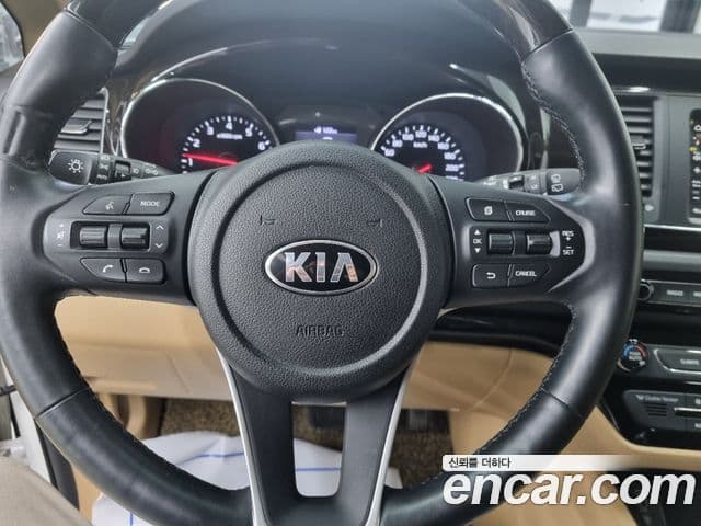 Kia The / новый New Carnival Special, 2019 6