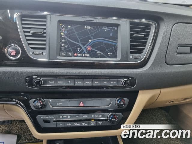 Kia The / новый New Carnival Special, 2019 8