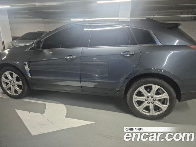 Cadillac All New SRX Premium, 2010 6