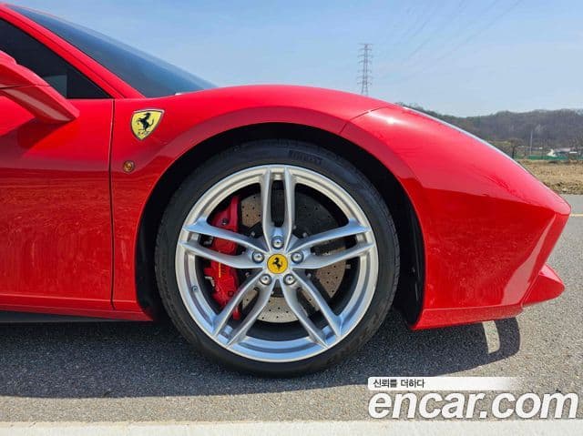 Ferrari 488 GTB, 2017 6