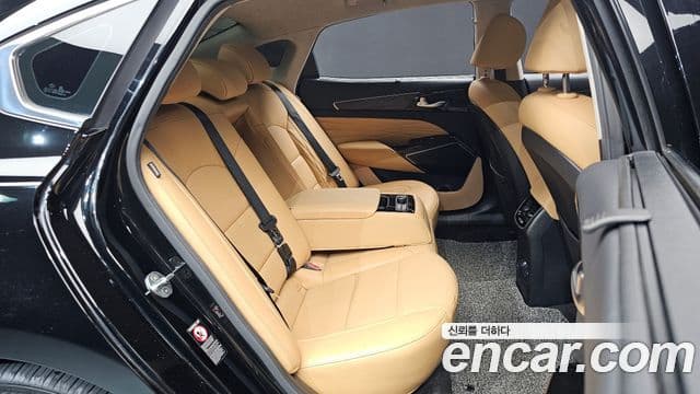 Kia K7 Premier гибрид Signature, 2021 12