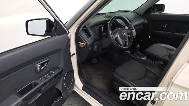 Kia Soul Cosmo, 2011 10
