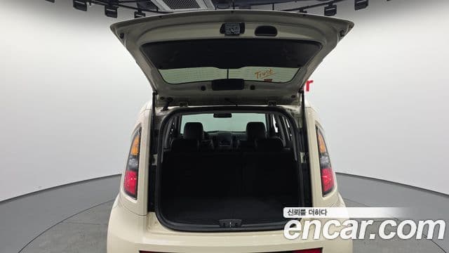 Kia Soul Cosmo, 2011 20