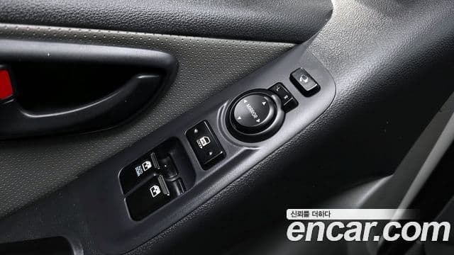 Hyundai Grand Starex Smart, 2018 15