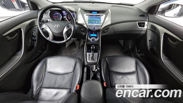 Hyundai Avante MD M16 GDI Avenue, 2013 7