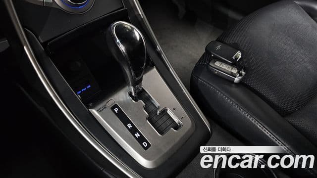 Hyundai Avante MD M16 GDI Avenue, 2013 9