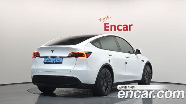 Tesla модель Y, 2023 2