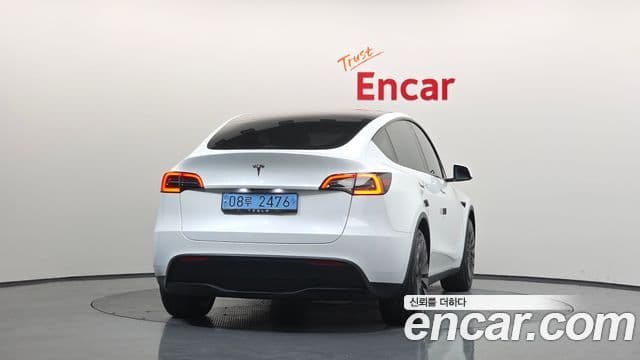 Tesla модель Y, 2023 4