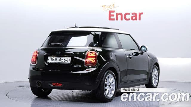 Mini Cooper 3세대, 2019 2