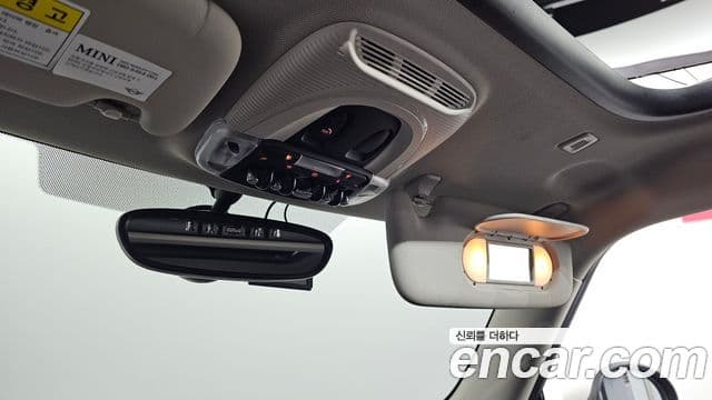 Mini Cooper 3세대, 2019 16