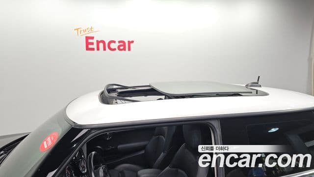 Mini Cooper 3세대, 2019 20