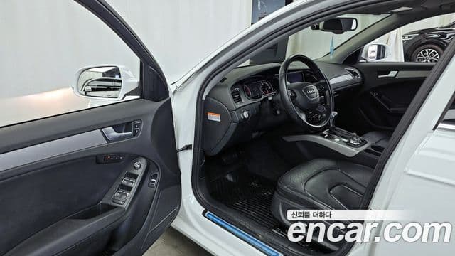 Audi New A4 B8, 2013 10