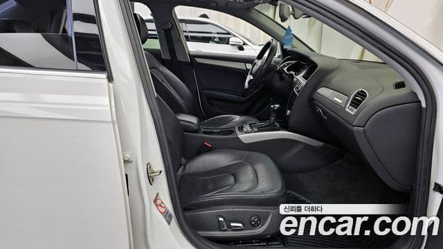 Audi New A4 B8, 2013 11