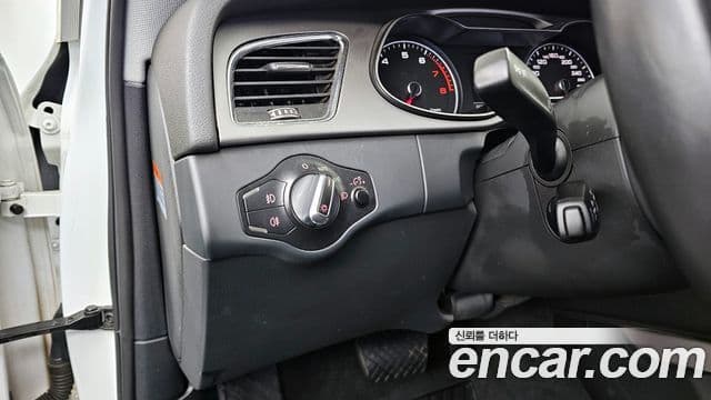 Audi New A4 B8, 2013 16