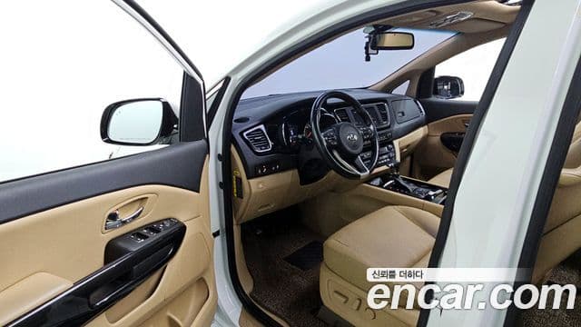 Kia All New Carnival Prestige, 2018 10