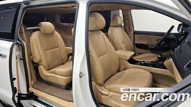 Kia All New Carnival Prestige, 2018 12