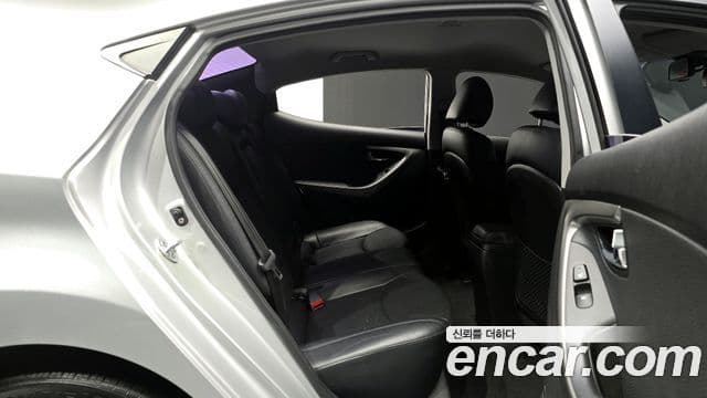 Hyundai Avante MD Premier, 2012 12