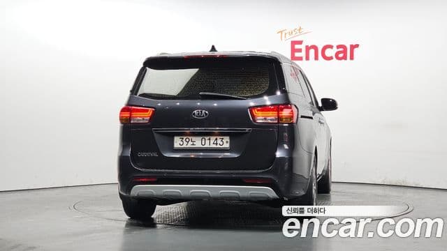 Kia All New Carnival Prestige, 2017 4