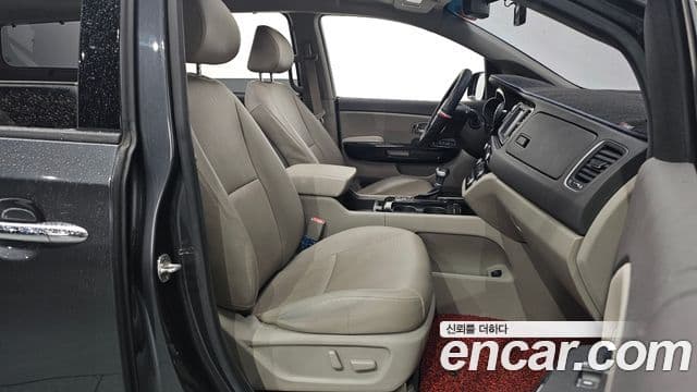 Kia All New Carnival Prestige, 2017 10