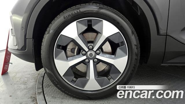 Volvo XC40 B4 Ultimate Bright, 2023 все фото