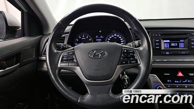 Hyundai Avante AD 1.6 LPI Smart(арендный автомобиль), 2016 13