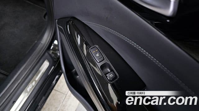 Kia K7 Premier 3.0 LPI Prestige(арендный автомобиль), 2020 18