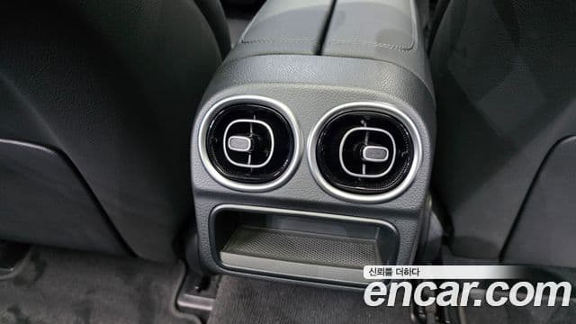 Mercedes-Benz C-класс W206 Avantgarde, 2025 13