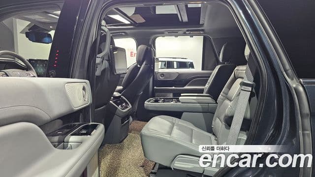 Lincoln Navigator 4세대 3.5L, 2021 12