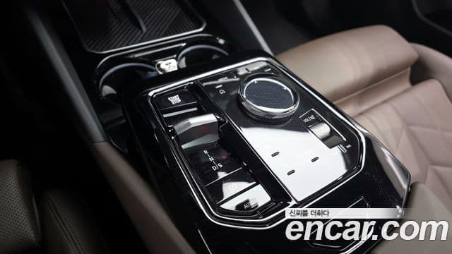 BMW 5시리즈 (G60) 520i M Sport, 2024 9