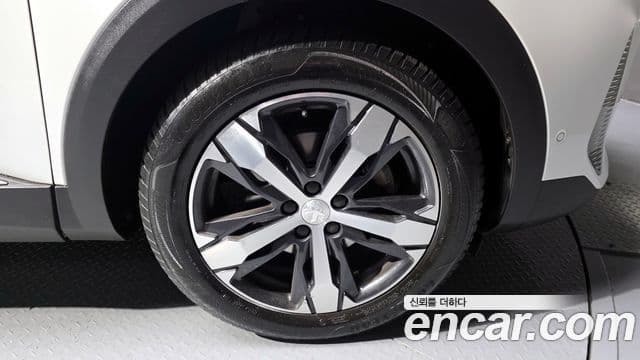 Peugeot 3008 2세대 1.2 Pure Tech GT, 2022 все фото