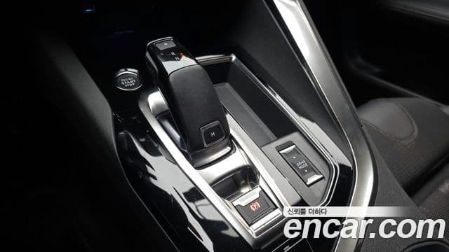 Peugeot 3008 2세대 1.2 Pure Tech GT, 2022 9