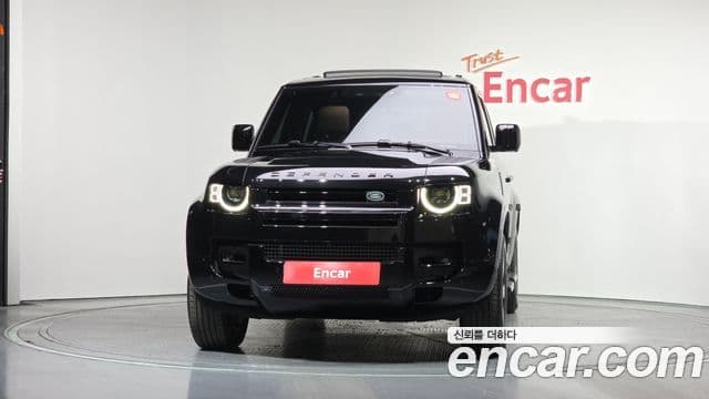 Land Rover Defender (L663) 110 D300 X-Dynamic HSE, 2025 3