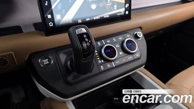 Land Rover Defender (L663) 110 D300 X-Dynamic HSE, 2025 9