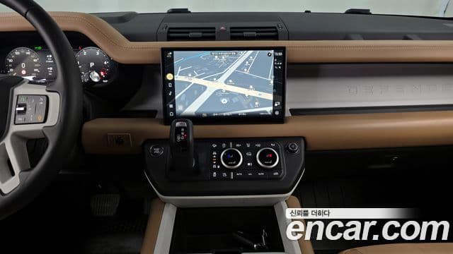 Land Rover Defender (L663) 110 D300 X-Dynamic HSE, 2025 14