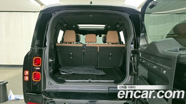 Land Rover Defender (L663) 110 D300 X-Dynamic HSE, 2025 20